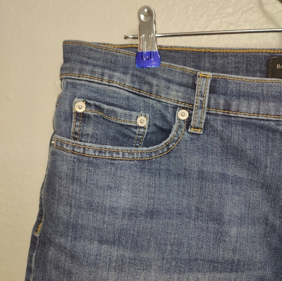 Banana Republic women's denim shorts size 12/31 - Picture 5 of 12